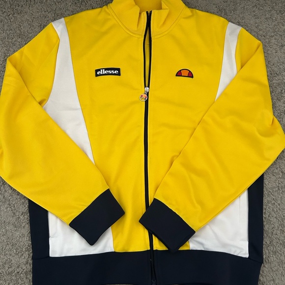 Preowned Ellesse  Zipper Jacket Meduim - Picture 1 of 6